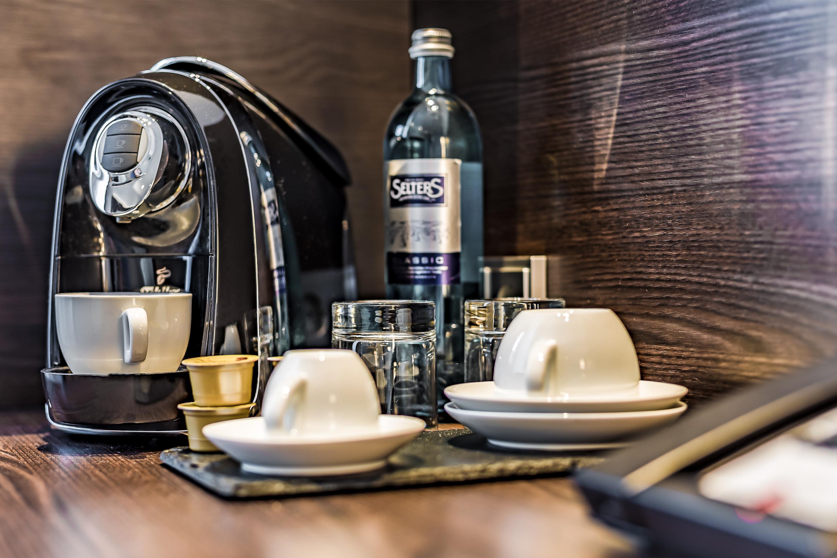 Mercure Frankfurt City Messe Франкфурт на Майн Екстериор снимка