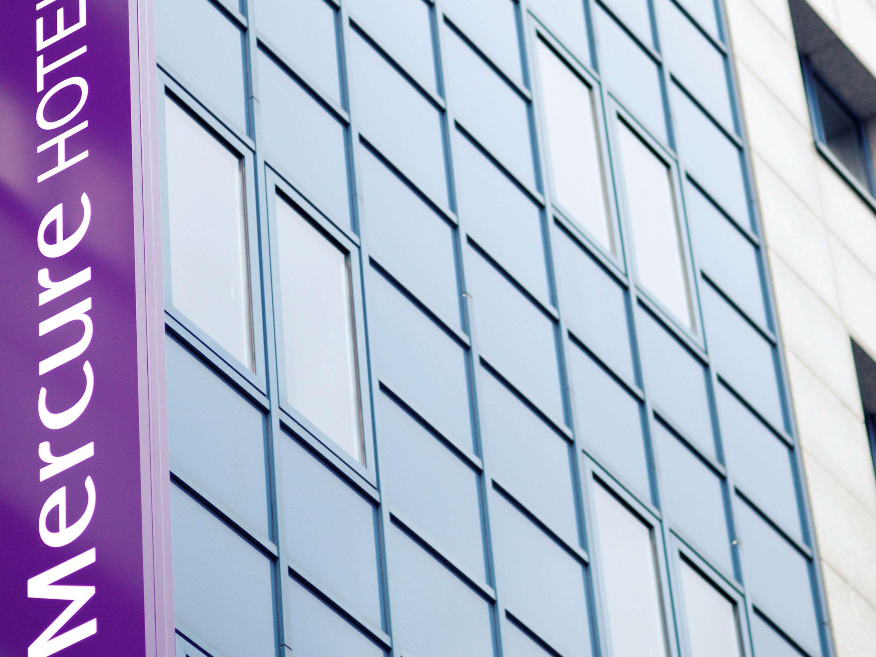 Mercure Frankfurt City Messe Франкфурт на Майн Екстериор снимка