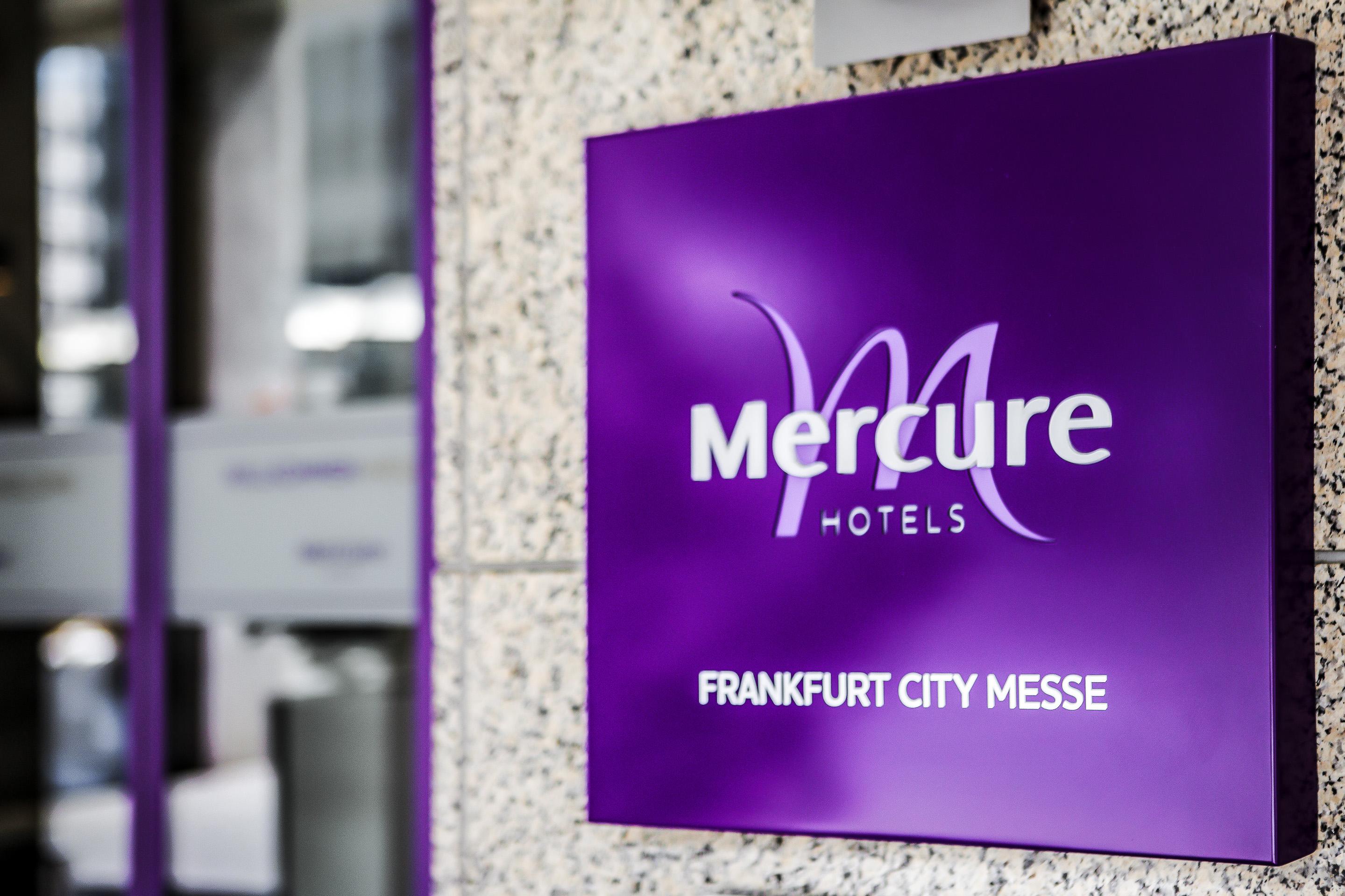 Mercure Frankfurt City Messe Франкфурт на Майн Екстериор снимка