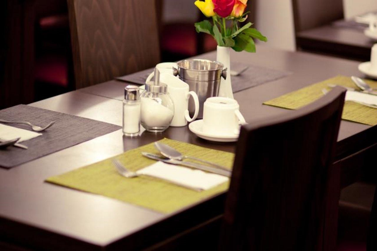 Mercure Frankfurt City Messe Франкфурт на Майн Екстериор снимка