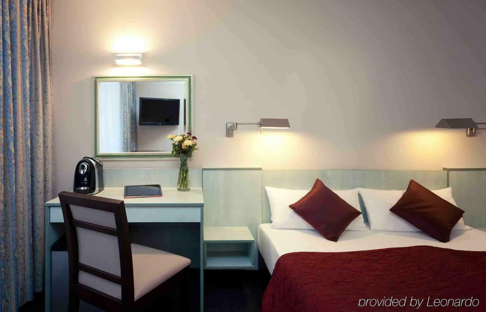 Mercure Frankfurt City Messe Франкфурт на Майн Екстериор снимка